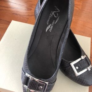 Aerosols snakeskin grey heels 9M